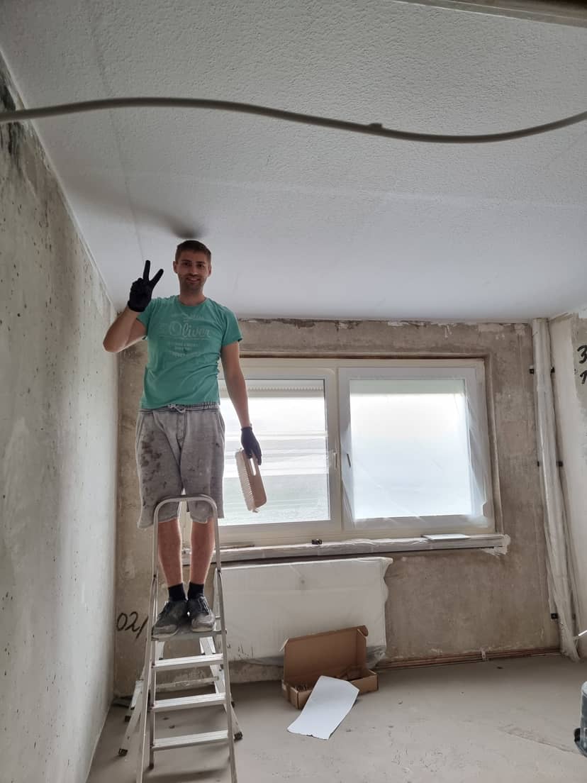 S5 3 Zimmer Etagen Wohnung – Renovierungsphase