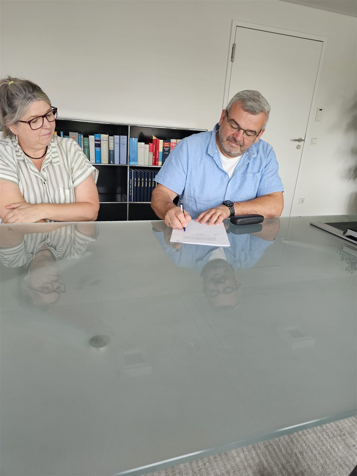 Familie Schauer – Gemeinsam unterschrieben.